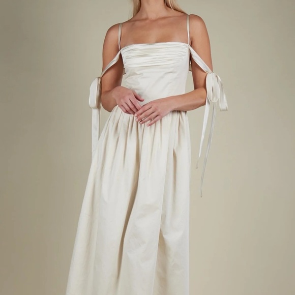 Murlong Cres Dresses & Skirts - Murlong Cres Elsa Maxi Dress (Never Worn!)